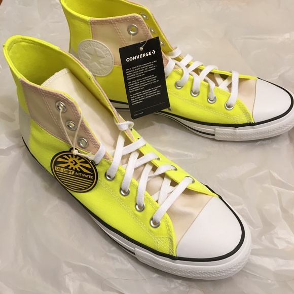 NWT Converse CTAS UV Color Change Hi Top - Picture 4 of 8
